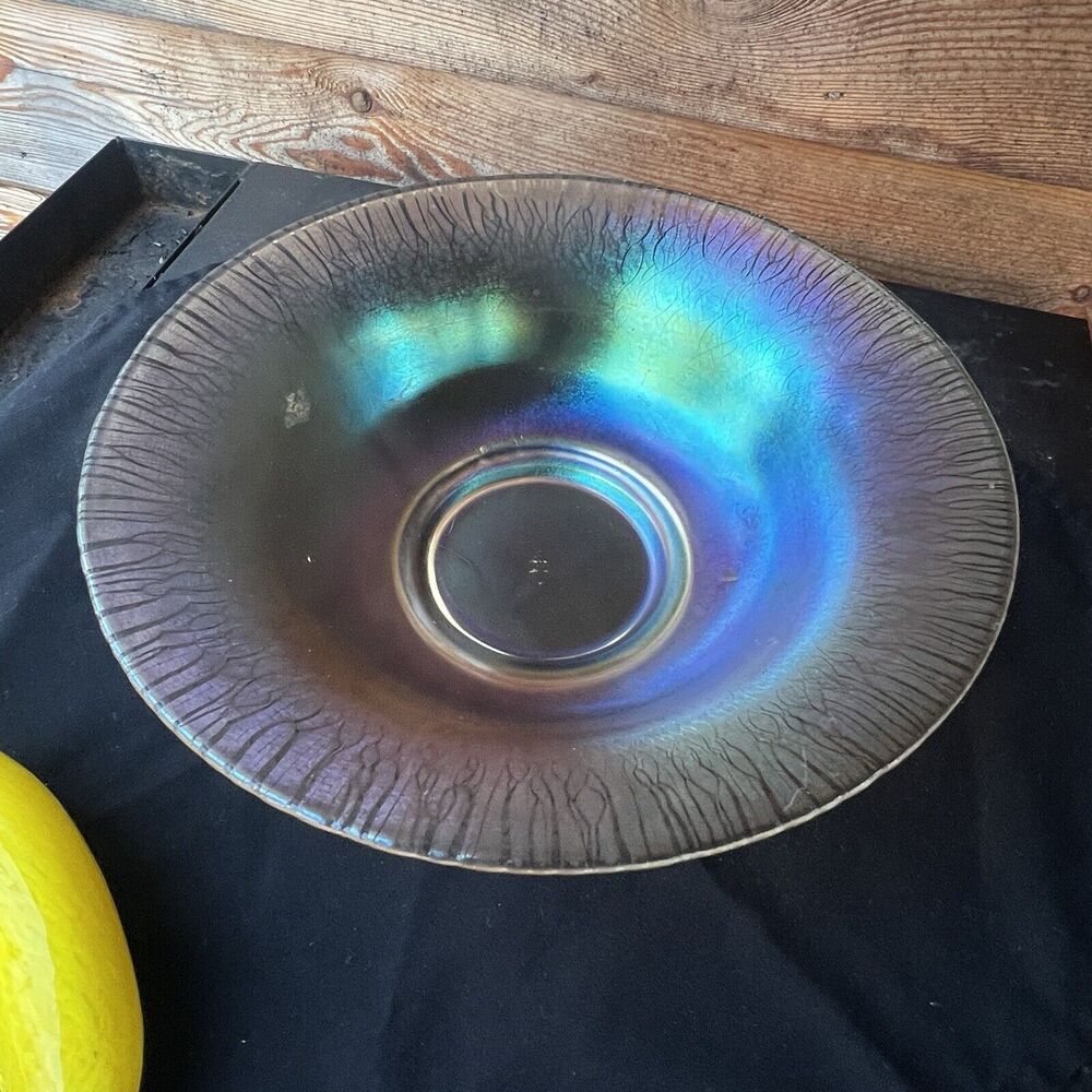 Iridescent Glass Art Bowl - Picture 6 of 9